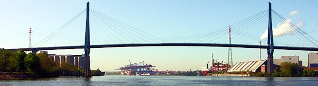 Die Brücke besteht dann aus Pfeilern und dem Ersatzzahn